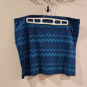 Waist 18.5" Blue Zigzag Patterned Skirt